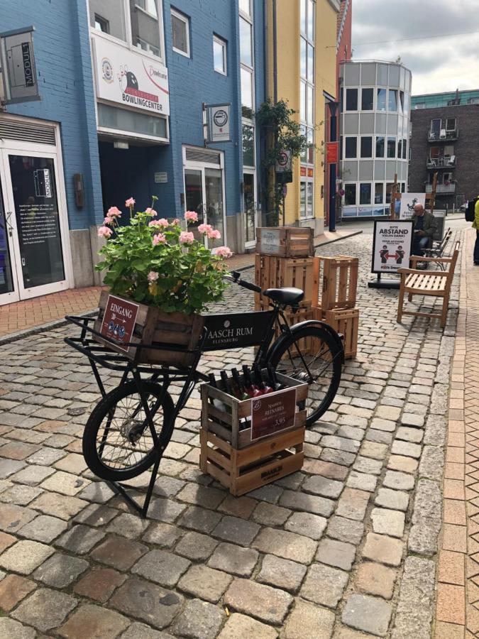 Burghofdrei Hygge & Zentral P-Platz Streaming Appartement Flensburg Buitenkant foto